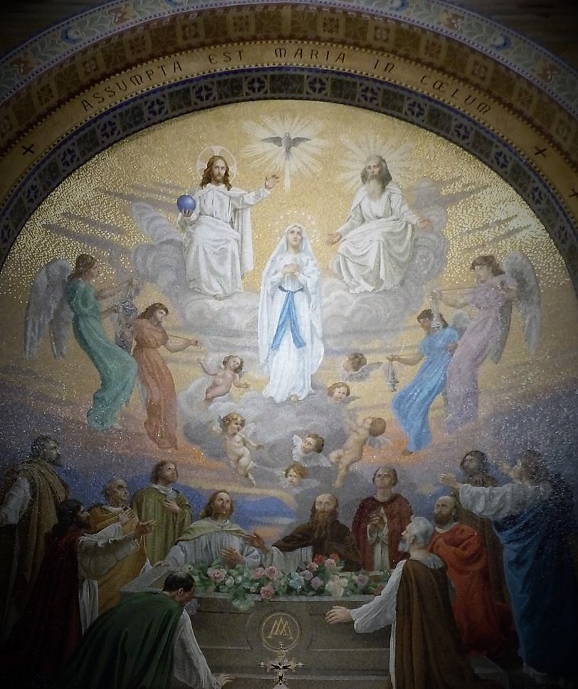 Assomption de la Vierge Marie - Basilique du Rosaire - Sanctuaire Notre Dame de Lourdes - Photographie : Paroisse de Mouscron